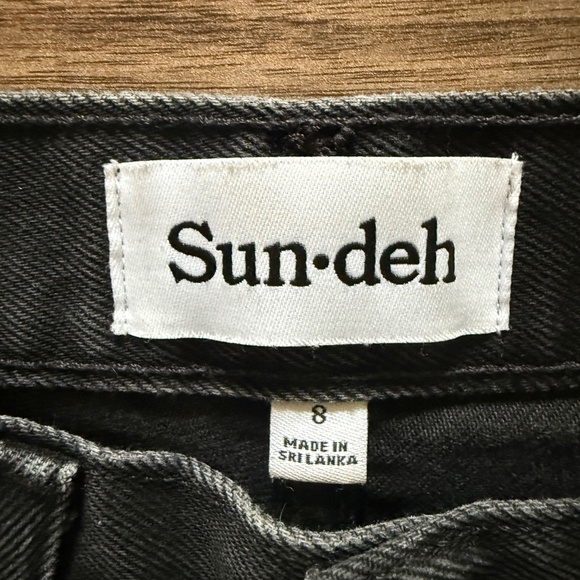 Aritzia Sun-deh Black Straight-Leg Jeans | Size 8 - Picture 5 of 6